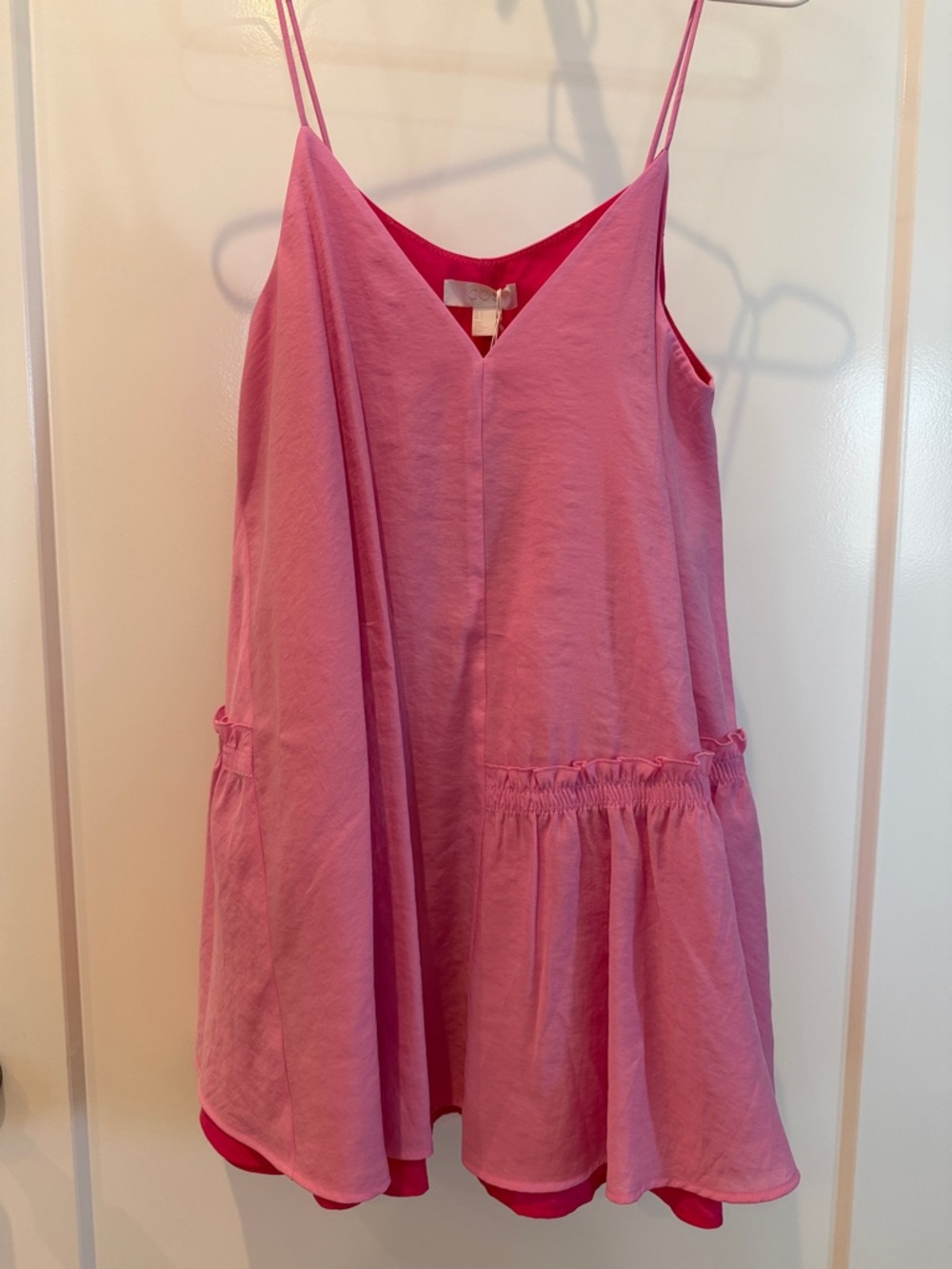 COS Two-Tone Pink V-Neck Sleeveless Top